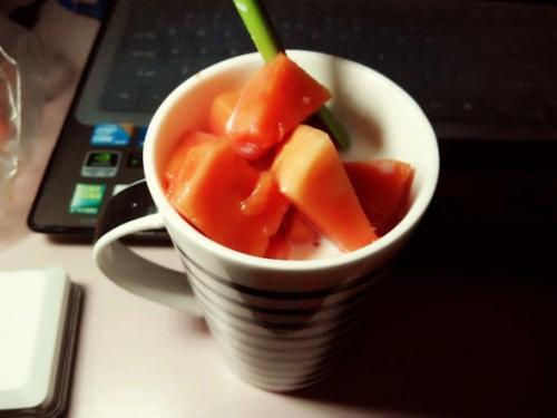 喝牛奶吃瓜好吗,健康饮食新选择