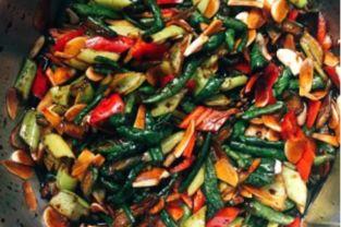 捧瓜晒干怎么吃,解锁夏日美味新体验