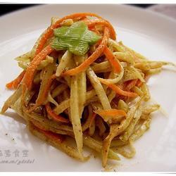 笋丝吃瓜,探寻夏日清新美食之旅  第1张